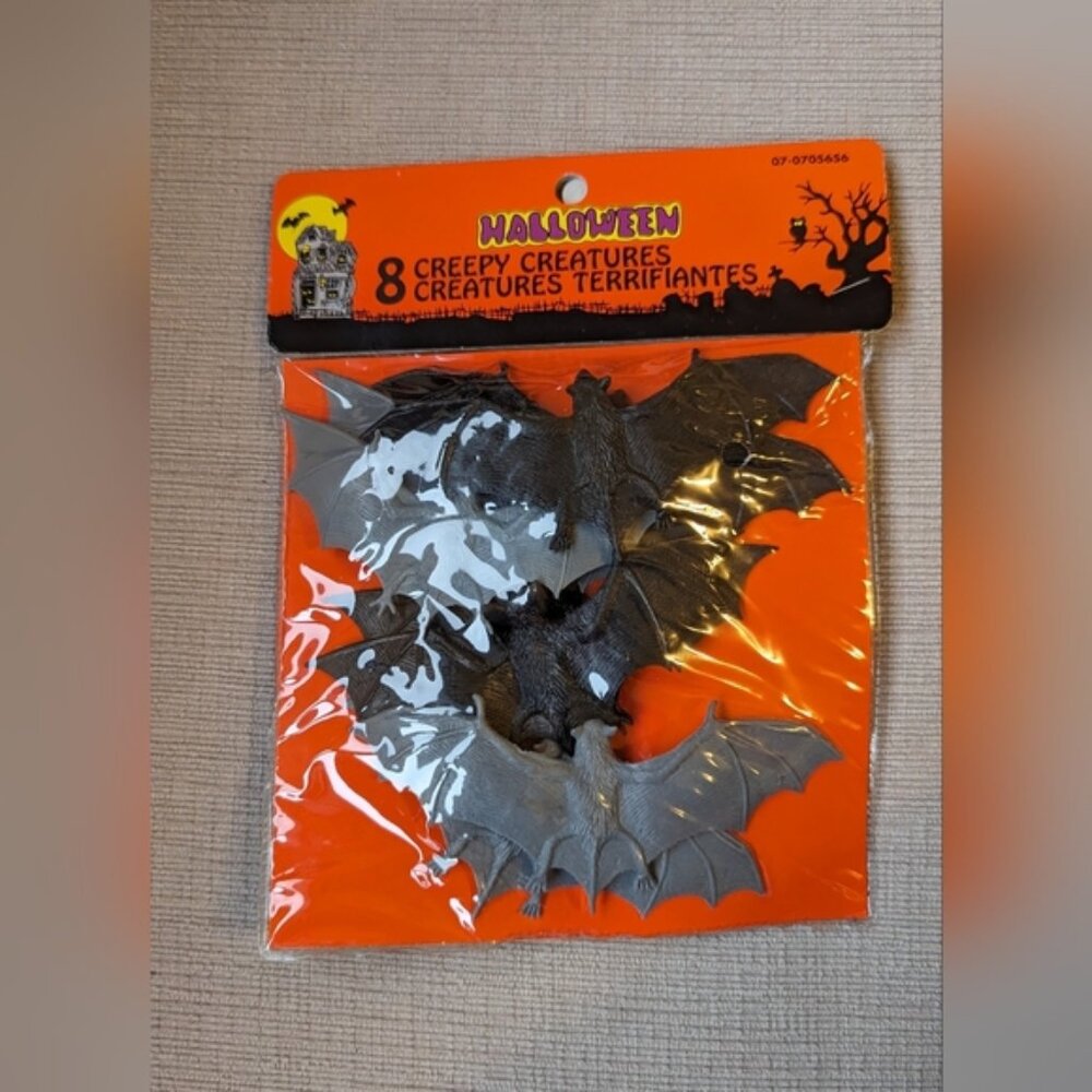 Brand New 8 Creepy Creatures Bat Halloween Toys